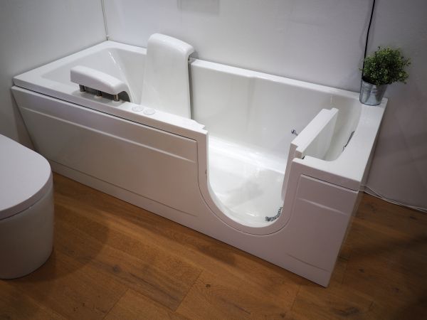 Walk In Tub Repair in Brooklyn